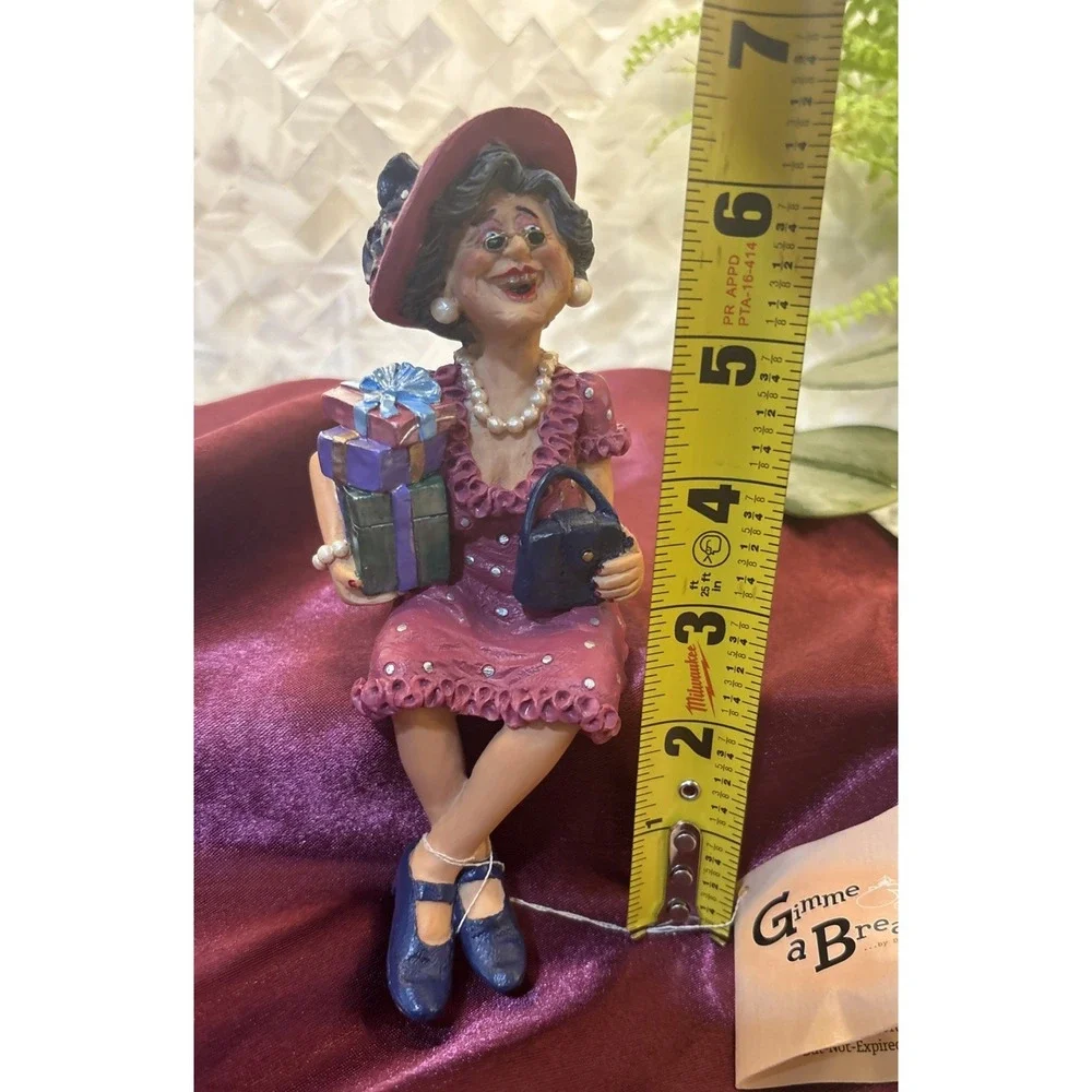 Russ this figurine